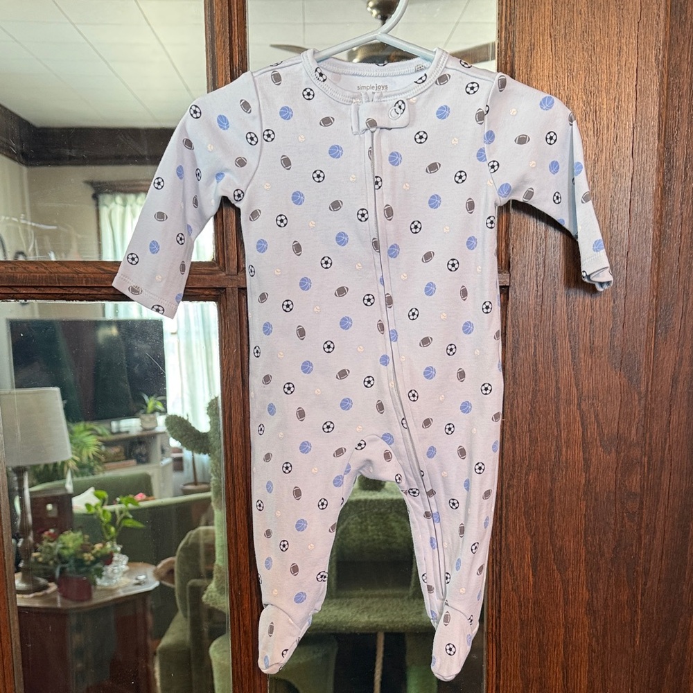 Simple Joys by Carters Baby Boy Sports Print Footed Pajamas Blue 0-3M‎ Zip Up
